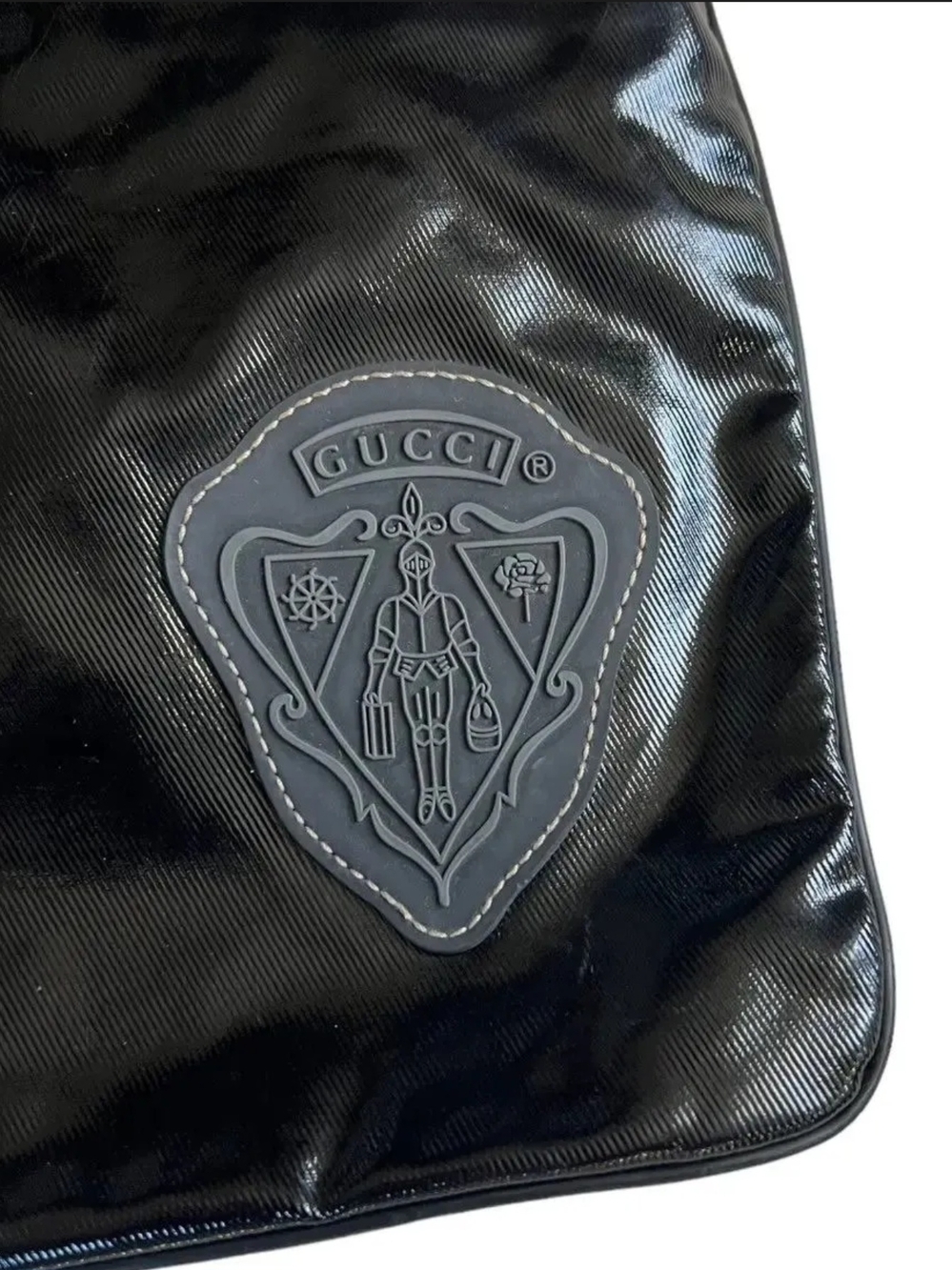 Gucci Crest Emblem Crossbody Messenger Bag - Picture 12 of 16